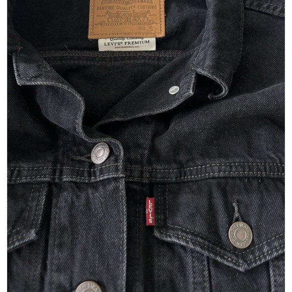 NWOT LEVI'S Ex Boyfriend Black DENIM TRUCKER JACKET With Fringe Sz S - Picture 8 of 8